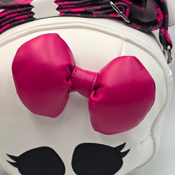 Loungefly Monster High Skullette Figural Crossbody Bag with Coin Bag New - Picture 7 of 8